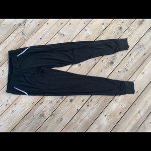Women’s joggers